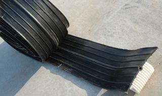 钢边橡胶止水带厂家 钢边橡胶止水带厂家